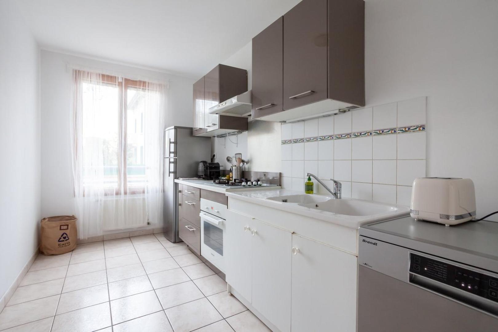 里昂Spacious 1Br | Near City Center & Baby-Friendly!公寓 外观 照片
